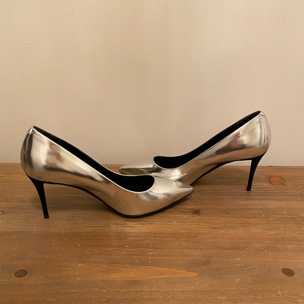 Giuseppe Zanotti silver mirrored leather pumps - Picture 7 of 7